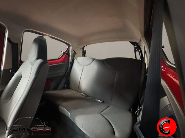 TOYOTA Aygo usata 11