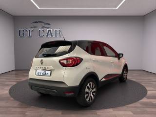 RENAULT Captur usata, con Autoradio