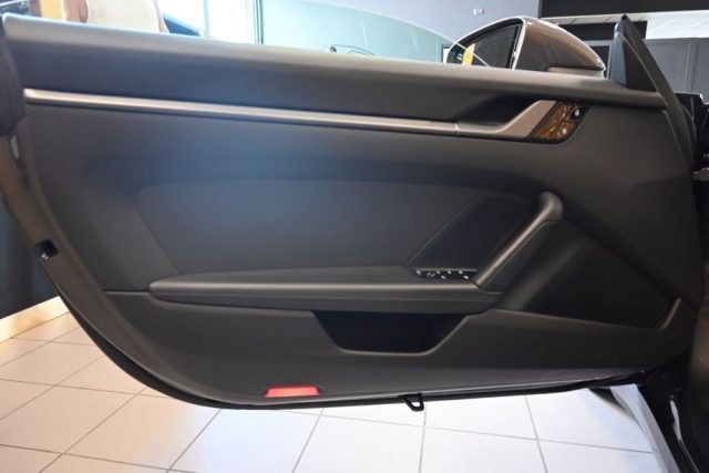 PORSCHE 992 usata 120