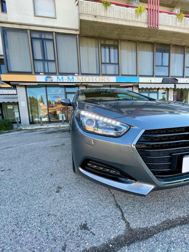 HYUNDAI i40 usata, con Specchietti laterali elettrici