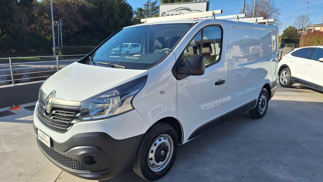 RENAULT Trafic usata, con ABS