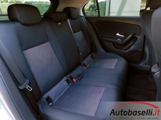 MERCEDES-BENZ A 180 usata, con Sedile posteriore sdoppiato