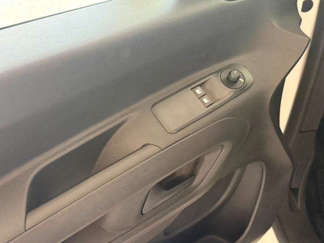 PEUGEOT Rifter usata, con Specchietti laterali elettrici