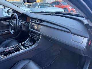 JAGUAR XF usata, con Cruise Control