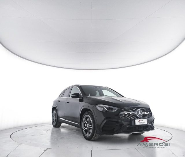 MERCEDES-BENZ GLA 200 usata 1