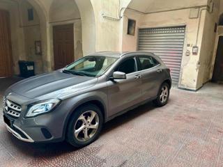 MERCEDES-BENZ GLA 200 d Automatic 4Matic Sport