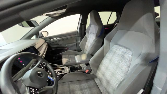 VOLKSWAGEN Golf usata, con Airbag laterali