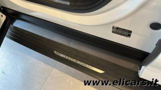 LAND ROVER Range Rover Sport usata, con Luci diurne LED