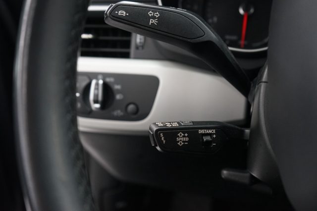 AUDI A4 usata, con Hill holder