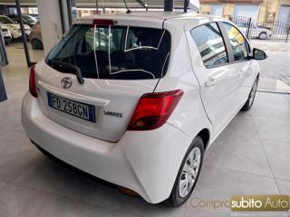 TOYOTA Yaris usata, con Controllo trazione