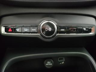 VOLVO XC40 usata, con Volante in pelle