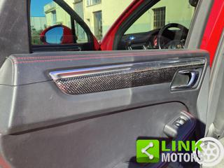 PORSCHE Macan usata, con Bracciolo