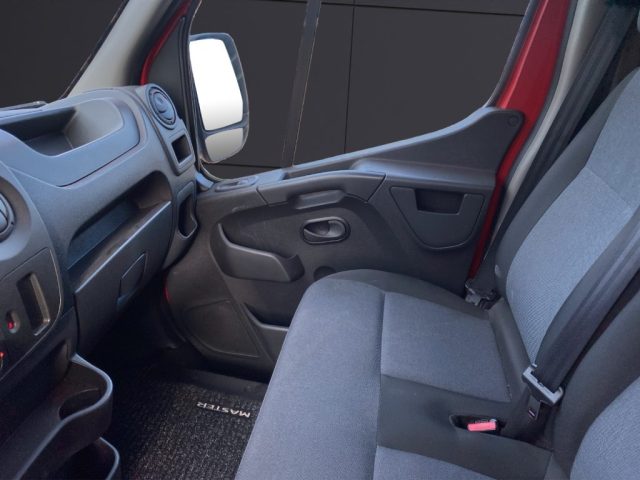 RENAULT Master usata, con Bluetooth