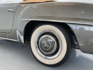 MERCEDES-BENZ 190 usata 7