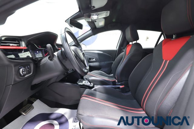 OPEL Corsa usata, con USB