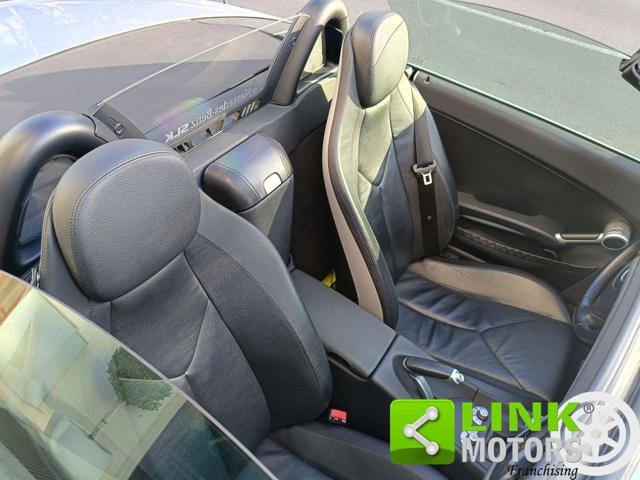 MERCEDES-BENZ SLK 200 usata, con Schermo multifunzione interamente digitale