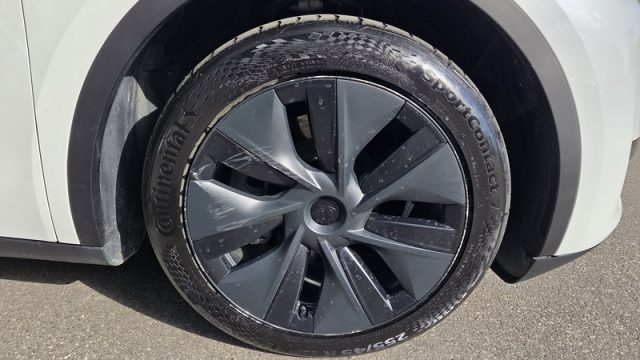 TESLA Model Y usata, con Autoradio