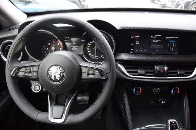 ALFA ROMEO Stelvio usata, con Cerchi in lega