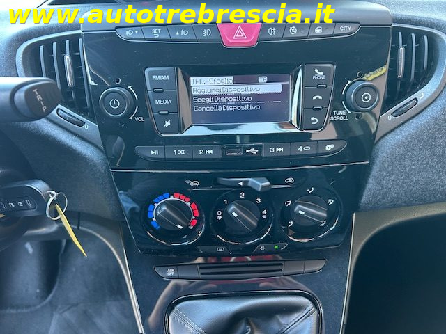 LANCIA Ypsilon usata, con Volante multifunzione
