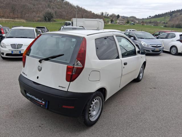 FIAT Punto usata 5