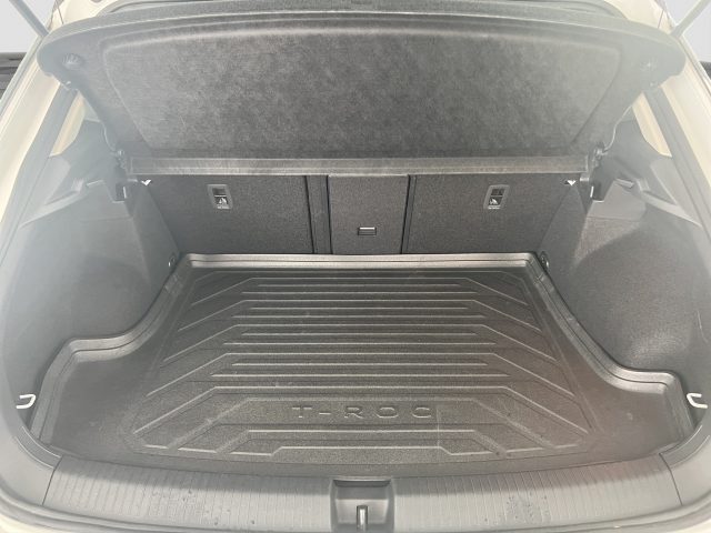 VOLKSWAGEN T-Roc usata 12