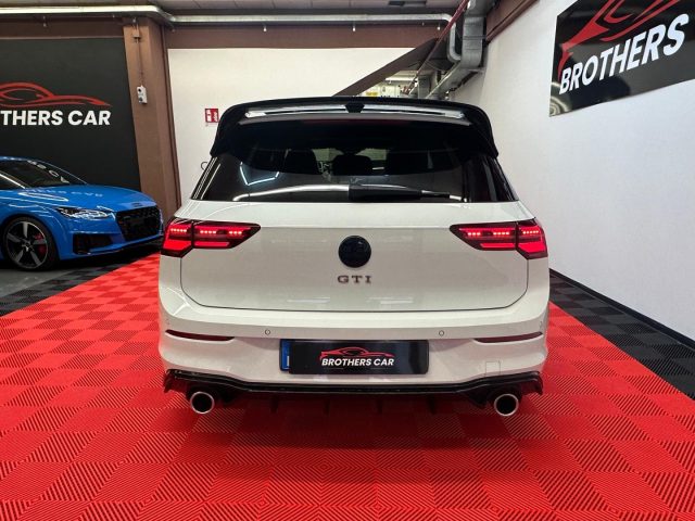 VOLKSWAGEN Golf GTI usata, con Autoradio