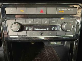 VOLKSWAGEN T-Cross usata 29
