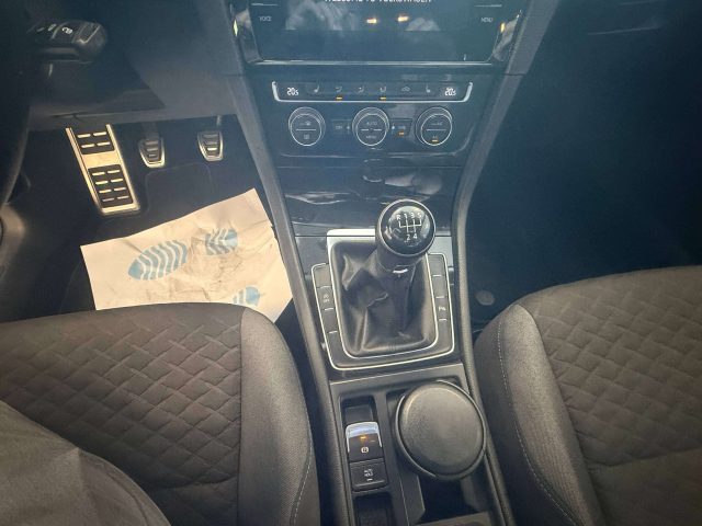 VOLKSWAGEN Golf usata, con Controllo trazione