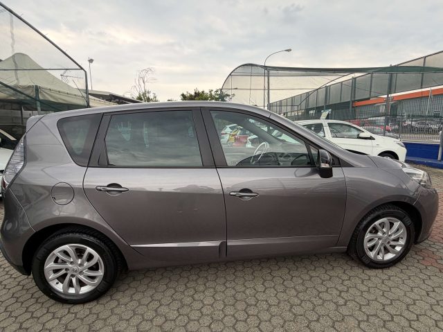 RENAULT Scenic usata, con Alzacristalli elettrici