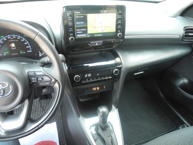 TOYOTA Yaris Cross usata, con Controllo automatico clima