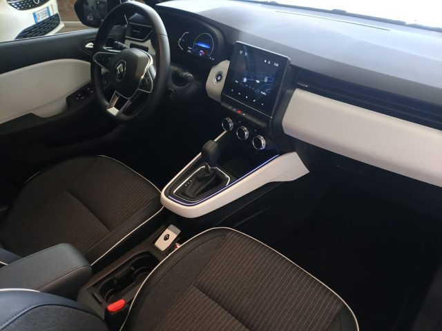 RENAULT Clio usata, con Luci diurne LED