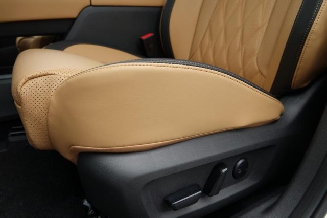 NISSAN X-Trail usata, con USB