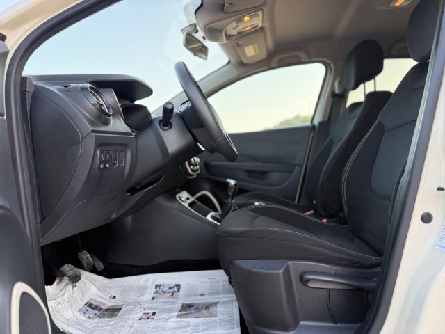 RENAULT Captur usata 12