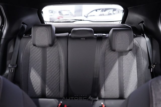 PEUGEOT 2008 usata, con Autoradio digitale