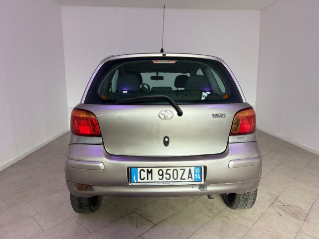 TOYOTA Yaris usata 14