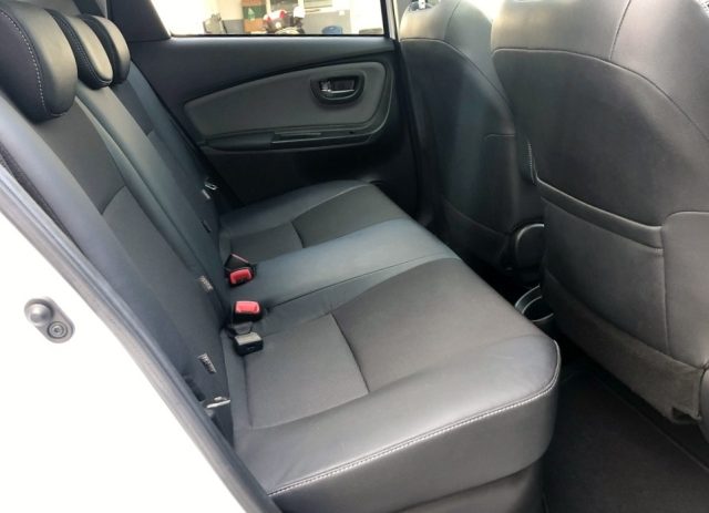 TOYOTA Yaris usata, con ESP