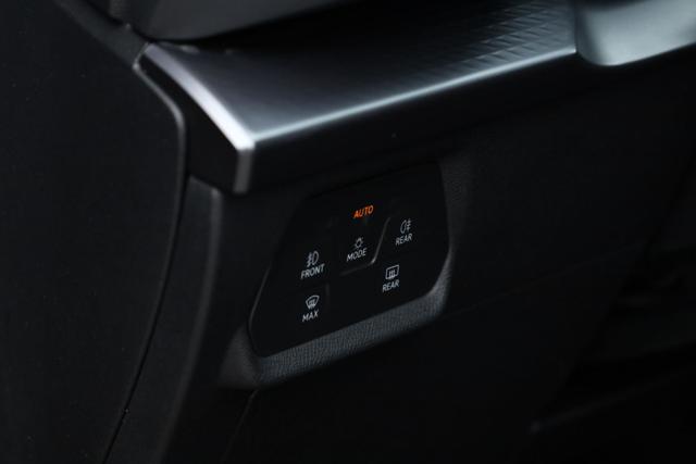 CUPRA Leon usata, con USB