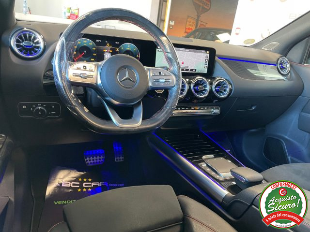 MERCEDES-BENZ GLA 200 usata, con Park Distance Control