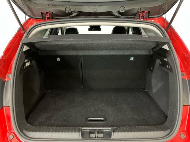 RENAULT Captur usata, con Sensori di parcheggio anteriori