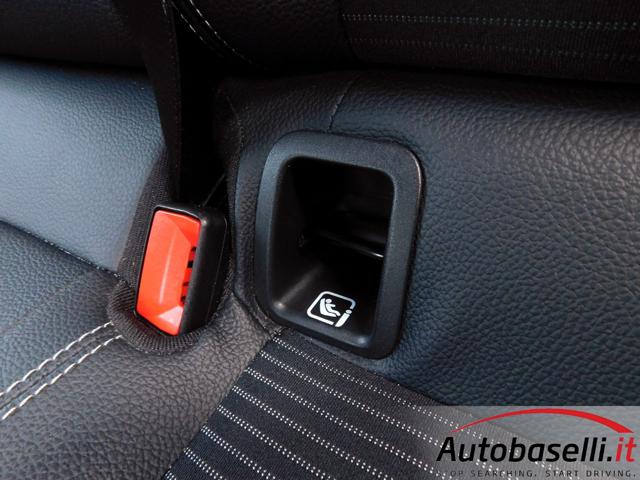 MERCEDES-BENZ A 180 usata, con Schermo multifunzione interamente digitale