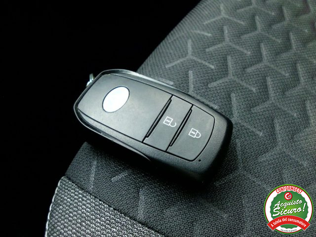 TOYOTA Yaris Cross usata, con Touch screen