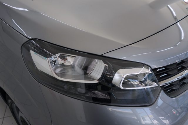 OPEL Vivaro usata, con Sensori di parcheggio posteriori
