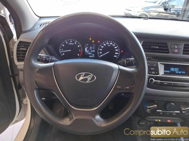 HYUNDAI i20 usata, con Cerchi in lega