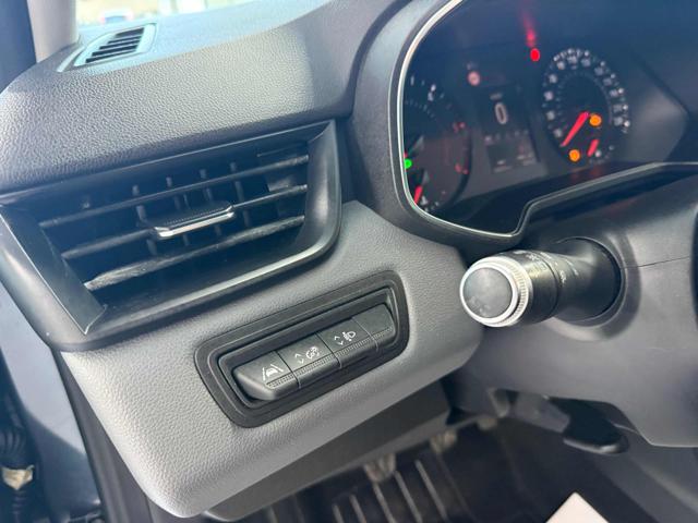 RENAULT Clio usata 19