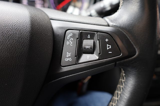 OPEL Astra usata, con Isofix