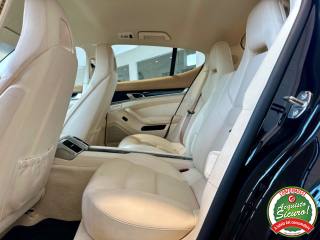 PORSCHE Panamera usata, con USB