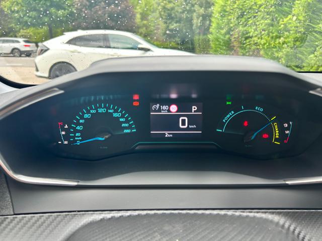 PEUGEOT 208 usata, con Sedile posteriore sdoppiato