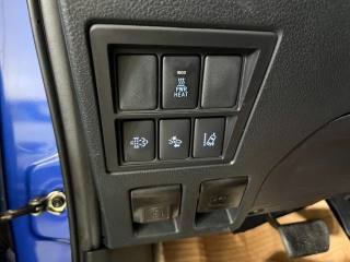 TOYOTA Hilux usata, con Volante multifunzione