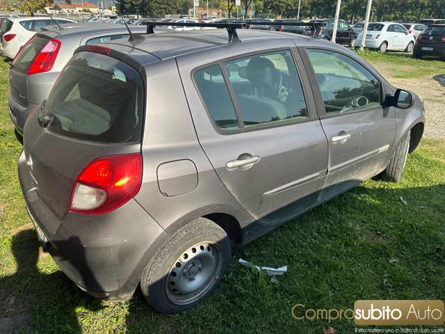 RENAULT Clio usata, con Airbag laterali