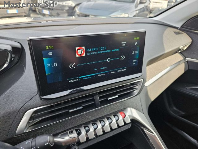 PEUGEOT 3008 usata, con Volante in pelle